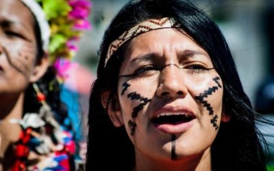 LA LIDERESA INDÍGENA BRASILEÑA LUANA KAINGANG Y EL AUTOR DE “COLAPSO”, CARLOS TAIBO, PROTAGONIZAN  EL ACTO CENTRAL DEL V ENCUENTRO INTERNACIONAL ACAMPA A CORUÑA